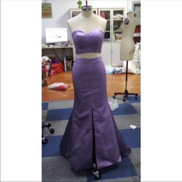 NWT PROM DRESS, NEVER BEEN WORN - Picture 2 of 4